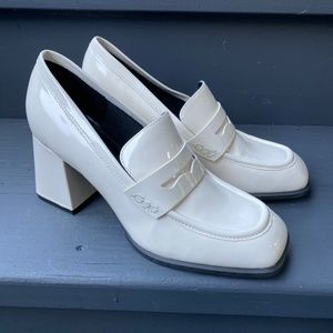 NINE WEST Zest Heeled Loafers Cream NWOT